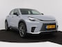 Lexus LBX Elegant 2WD | Stoel- en Stuurverwarming | Parkeersensoren | Navigatie |