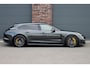 Porsche Panamera Sport Turismo 4.0 Turbo S E-Hybrid | 630pk | Luchtvering | Achterasbesturing | Burmester | Massage | HUD | Stoelventilatie | Panoramadak | Verwarmd Stuurwiel | ACC | Exclusive Design |