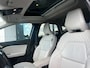Renault Captur 1.6 E-Tech Plug-in Hybrid 160 Initiale Paris | PANO | ACC | 360 Camera | BOSE | Stoelverwarming | Lane Asisst | elektr. stoelverstelling | Apple Carplay/Android Auto | lichtmetalen velgen 18" |