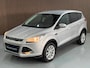 Ford Kuga 1.5 Titanium / Navigatie full map / Cruise control / Lederen interieur / Climate control
