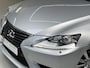 Lexus IS 300h Business Line, 180Pk, 2017, 2de eigenaar, Volledig leder, Dealer onderhouden, Stoelverwarming, Elektrische stoelen, Climate control, Camera, Navigatie,