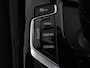 BMW 5-Serie Touring 520i High Executive | Panoramadak | Trekhaak | Head-Up | Stoelventilatie | Stoel & Stuurverwarming | Adaptive cruise | Navigatie | DAB+ | Carplay | Sfeerverlichting | Park assist | Climate control
