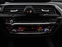 BMW 5-Serie Touring 520i High Executive | Panoramadak | Trekhaak | Head-Up | Stoelventilatie | Stoel & Stuurverwarming | Adaptive cruise | Navigatie | DAB+ | Carplay | Sfeerverlichting | Park assist | Climate control