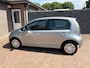 Volkswagen Up! 1.0 move up! BlueMotion TREKHAAK. NL auto