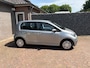 Volkswagen Up! 1.0 move up! BlueMotion TREKHAAK. NL auto