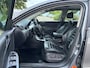 Volkswagen Passat Variant 2.0 FSI Highline ECC Leder Audio-CD/Navi Sportstoelen LMV 16" PDC Xenon Schuif-/Kanteldak Apk 03/02/2027
