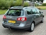 Volkswagen Passat Variant 2.0 FSI Highline ECC Leder Audio-CD/Navi Sportstoelen LMV 16" PDC Xenon Schuif-/Kanteldak Apk 03/02/2027
