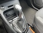 Renault Captur 1.2 TCe Xmod | Automaat | Trekhaak | Middenarmsteun | Leder | Stoeverwarming | Achteruitrijcamera met parkeersensoren achter