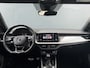 Skoda Kamiq BWJ 2021 | 1.0TSI 111PK Sport Bus AUTOMAAT | CLIMA | SPORTSTOELeN | CARPLAY | PDC 2X | ALCANTARA/STOF | 18'' LMV | PRIVACY GLASS | STOELVERW |