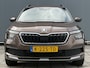 Skoda Kamiq BWJ 2021 | 1.0TSI 111PK Sport Bus AUTOMAAT | CLIMA | SPORTSTOELeN | CARPLAY | PDC 2X | ALCANTARA/STOF | 18'' LMV | PRIVACY GLASS | STOELVERW |