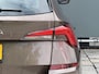 Skoda Kamiq BWJ 2021 | 1.0TSI 111PK Sport Bus AUTOMAAT | CLIMA | SPORTSTOELeN | CARPLAY | PDC 2X | ALCANTARA/STOF | 18'' LMV | PRIVACY GLASS | STOELVERW |