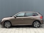 Skoda Kamiq BWJ 2021 | 1.0TSI 111PK Sport Bus AUTOMAAT | CLIMA | SPORTSTOELeN | CARPLAY | PDC 2X | ALCANTARA/STOF | 18'' LMV | PRIVACY GLASS | STOELVERW |