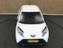 Toyota Aygo X 1.0 VVT-i S-CVT Play - ORIGINEEL NEDERLANDSE AUTO -ACHTERUITRIJCAMERA - APPLE CARPLAY/ANDROID AUTO - CRUISE CONTROL ADAPTIEF - AIRCO - VERKEERSBORDDETECTIE - GROOTLICHTASSISTENT - LEDEREN STUURWIEL - DAB-ONTVANGER - BLUETOOTH TELEFOONVOORBEREIDING