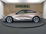 Mazda 6e Takumi Plus Long Range 80 kWh - ORIGINEEL NEDERLANDSE AUTO - PANORAMADAK - RONDOMZICHTCAMERA - HEAD-UP DISPLAY - DODEHOEKDETECTIE MET CORRECTIE - ELEKTRISCH BEDIENBARE ACHTERKLEP - ELEKTRISCH VERSTELBARE BESTUURDERSSTOEL - STOELVENTILATIE VÓÓR - VOORSTOELEN & STUUR VERWARMING - WARMTEPOMP - APPLE CARPLAY/ANDROID AUTO - DRAADLOZE TELEFOONLADER - KEYLESS ENTRY & START - LUXE LEDEREN/SUÈDE BEKLEDING - SFEERVERLICHTING - ELEKTRISCHE WEGKLAPBARE TREKHAAK 1.500 KG TREKGEWICHT