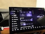 Mazda 6e Takumi Plus Long Range 80 kWh - ORIGINEEL NEDERLANDSE AUTO - PANORAMADAK - RONDOMZICHTCAMERA - HEAD-UP DISPLAY - DODEHOEKDETECTIE MET CORRECTIE - ELEKTRISCH BEDIENBARE ACHTERKLEP - ELEKTRISCH VERSTELBARE BESTUURDERSSTOEL - STOELVENTILATIE VÓÓR - VOORSTOELEN & STUUR VERWARMING - WARMTEPOMP - APPLE CARPLAY/ANDROID AUTO - DRAADLOZE TELEFOONLADER - KEYLESS ENTRY & START - LUXE LEDEREN/SUÈDE BEKLEDING - SFEERVERLICHTING - ELEKTRISCHE WEGKLAPBARE TREKHAAK 1.500 KG TREKGEWICHT