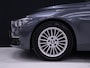 BMW 3-Serie Touring 318i Luxury Edition [SCHUIFKANTELDAK, APPLE CARPLAY, MEMORY SEATS, STOELVERWARMING, 360 CAMERA, VOL LEDER, PDC V+A, NAVIGATIE PROFESSIONAL, CLIMATE, ELEKTRISCHE ACHTERKLEP, LED, KEYLESS START, HIFI SOUND, NIEUWS