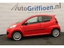 Peugeot 107 1.0 Active keurige 3-deurs met airco en sportvelgen met nieuwe APK bij aflevering