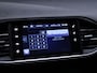 Peugeot 308 SW 1.6 BlueHDI Blue Lease Executive [PANORAMADAK, CRUISE CONTROL, NAVIGATIE, TREKHAAK, PDC V+A, CLIMATE, LED, MULTIFUNCTIONEEL STUUR, LICHTMETALEN VELGEN, NIEUWSTAAT]