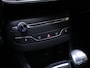 Peugeot 308 SW 1.6 BlueHDI Blue Lease Executive [PANORAMADAK, CRUISE CONTROL, NAVIGATIE, TREKHAAK, PDC V+A, CLIMATE, LED, MULTIFUNCTIONEEL STUUR, LICHTMETALEN VELGEN, NIEUWSTAAT]