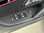 Peugeot 208 1.2 PureTech GT | Panorama dak | Camera | Lichtmetalen velgen | LED koplampen | Sportstoelen |