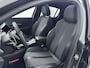 Peugeot 208 1.2 PureTech GT | Panorama dak | Camera | Lichtmetalen velgen | LED koplampen | Sportstoelen |