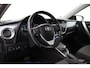 Toyota Auris 1.8 Hybrid Lease Plus | Panoramadak | Navigatie | Stoelverwarming | Parkeersensoren voor/achter | Keyless | Cruise Control | Clima | Camera | Xenon | 16 inch | Bluetooth