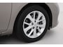 Toyota Auris 1.8 Hybrid Lease Plus | Panoramadak | Navigatie | Stoelverwarming | Parkeersensoren voor/achter | Keyless | Cruise Control | Clima | Camera | Xenon | 16 inch | Bluetooth