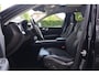 Volvo XC60 T6 Recharge AWD Plus Dark | Long Range | Stoelverwarming | Leder | Parkeercamera | Treeplanken | Pilot Assist | Keyless