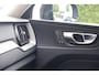 Volvo XC60 T6 Recharge AWD Plus Dark | Long Range | Stoelverwarming | Leder | Parkeercamera | Treeplanken | Pilot Assist | Keyless