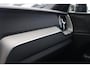 Volvo XC60 T6 Recharge AWD Black Edition | Stoelverwarming | Trekhaak | BLIS | Panoramadak | 360° Camera | H/K | Pilot Assist | Keyless