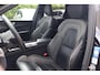 Volvo XC60 T6 Recharge AWD Black Edition | Stoelverwarming | Trekhaak | BLIS | Panoramadak | 360° Camera | H/K | Pilot Assist | Keyless