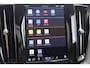Volvo XC60 T6 Recharge AWD Black Edition | Stoelverwarming | Trekhaak | BLIS | Panoramadak | 360° Camera | H/K | Pilot Assist | Keyless