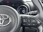 Toyota Yaris 1.5 Hybrid Dynamic Navi Automaat | Climate Control | Parkeercamera | Metallic Lak | Lichtmetalen Velgen |