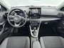 Toyota Yaris 1.5 Hybrid Dynamic Navi Automaat | Climate Control | Parkeercamera | Metallic Lak | Lichtmetalen Velgen |