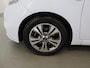 Kia Venga 1.4 CVVT DynamicPLusLine | Trekhaak | Panoramadak | Parkeercamera | Navigatie | Parkeercamera | Cruise Control | Climate Control |