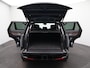 Land Rover Range Rover 3.0 P460e HSE PHEV | Shadow Exterior Pack | 22" | Donker getint glas | Clearsight | Schuif/kanteldak