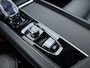Volvo XC60 T6 350pk Ultra Black Edition / Luchtvering / Contourstoelen / Panorama dak / HUD / 360 graden camera /