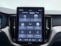 Volvo XC60 T6 350pk Ultra Black Edition / Luchtvering / Contourstoelen / Panorama dak / HUD / 360 graden camera /