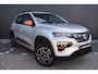 Dacia Spring Comfort Plus (Orange Pack) 27 kWh NAVIGATIE | CAMERA ACHTER | SNELLADER | SENSOREN ACHTER | BLUETOOTH | DEALER ONDERHOUDEN | AIRCO |