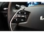 Kia Niro EV e-Niro DynamicLine 64.8 kWh 3-fase [ Navi Adapt.cruise Camera Stoel-en stuurverwarming ]