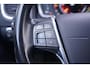 Volvo V60 2.4 D5 Twin Engine Lease Edition Momentum AWD Navigatie 17"-LMV trekhaak half lederen bekleding stuurbediening cruise-controle stoelverwarming PDC achter private glas