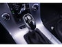 Volvo V60 2.4 D5 Twin Engine Lease Edition Momentum AWD Navigatie 17"-LMV trekhaak half lederen bekleding stuurbediening cruise-controle stoelverwarming PDC achter private glas