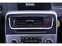 Volvo V60 2.4 D5 Twin Engine Lease Edition Momentum AWD Navigatie 17"-LMV trekhaak half lederen bekleding stuurbediening cruise-controle stoelverwarming PDC achter private glas