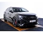 Audi RS Q3 Sportback 2.5 TFSI Panoramadak - Sportuitlaat - RS sportstoelen - Maxton - Comfortsleutel - Sonos Audio - Remzadels rood - Matrix LED - Parkeerhulp plus - Camera