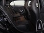 Mercedes-Benz A-klasse 180 Business Solution AMG | Panoramaschuifdak | Stoelverwarming | Achteruitrijcamera |  MULTIBEAM LED |