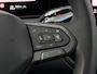 Volkswagen T-Roc R-Line First Edition | 'App-Connect' draadloze smartphone integratie | 30,5 cm display met 2D en 3D weergave | Automatische afstandsregeling (Adaptive Cruise Control)