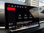Volkswagen T-Roc R-Line First Edition | 'App-Connect' draadloze smartphone integratie | 30,5 cm display met 2D en 3D weergave | Automatische afstandsregeling (Adaptive Cruise Control)
