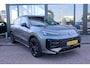 Volkswagen T-Roc R-Line First Edition | 'App-Connect' draadloze smartphone integratie | 30,5 cm display met 2D en 3D weergave | Automatische afstandsregeling (Adaptive Cruise Control)
