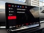 Volkswagen T-Roc R-Line First Edition | 'App-Connect' draadloze smartphone integratie | 30,5 cm display met 2D en 3D weergave | Automatische afstandsregeling (Adaptive Cruise Control)