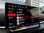 Volkswagen T-Roc R-Line First Edition | 'App-Connect' draadloze smartphone integratie | 30,5 cm display met 2D en 3D weergave | Automatische afstandsregeling (Adaptive Cruise Control)